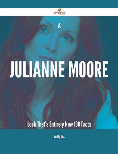 Picture of A Julianne Moore Look That's Entirely New - 198 Facts